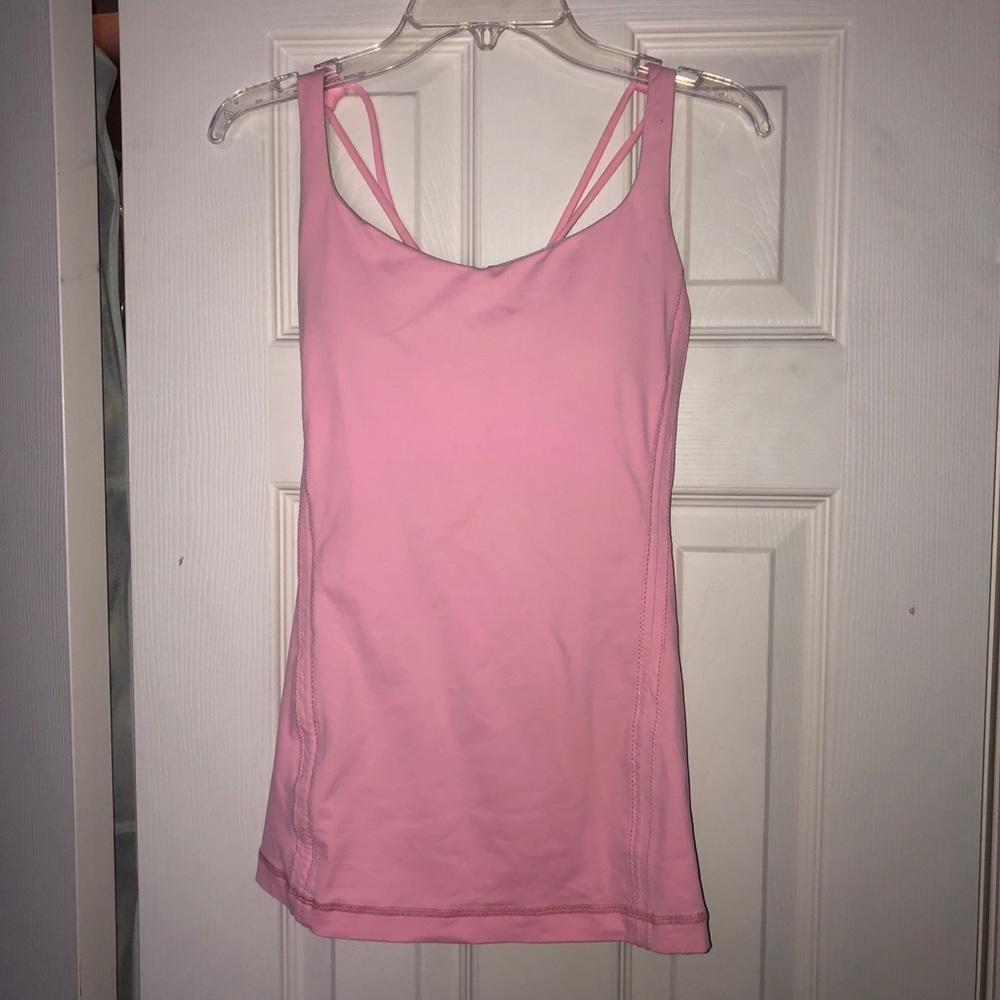 Light pink lululemon tank